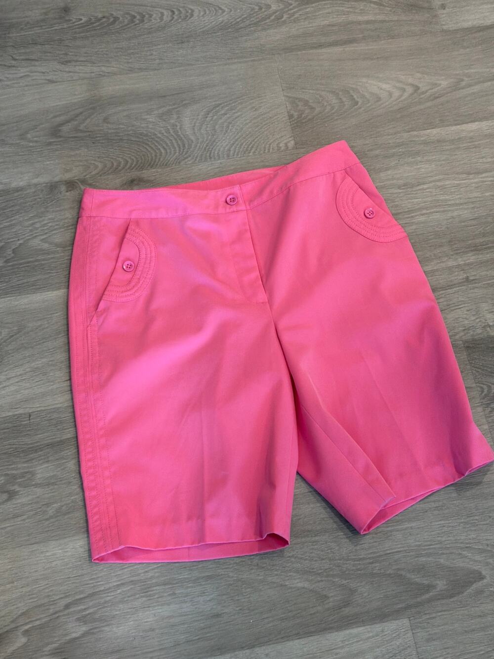 EP Pro size 8 women’s pink golf shorts